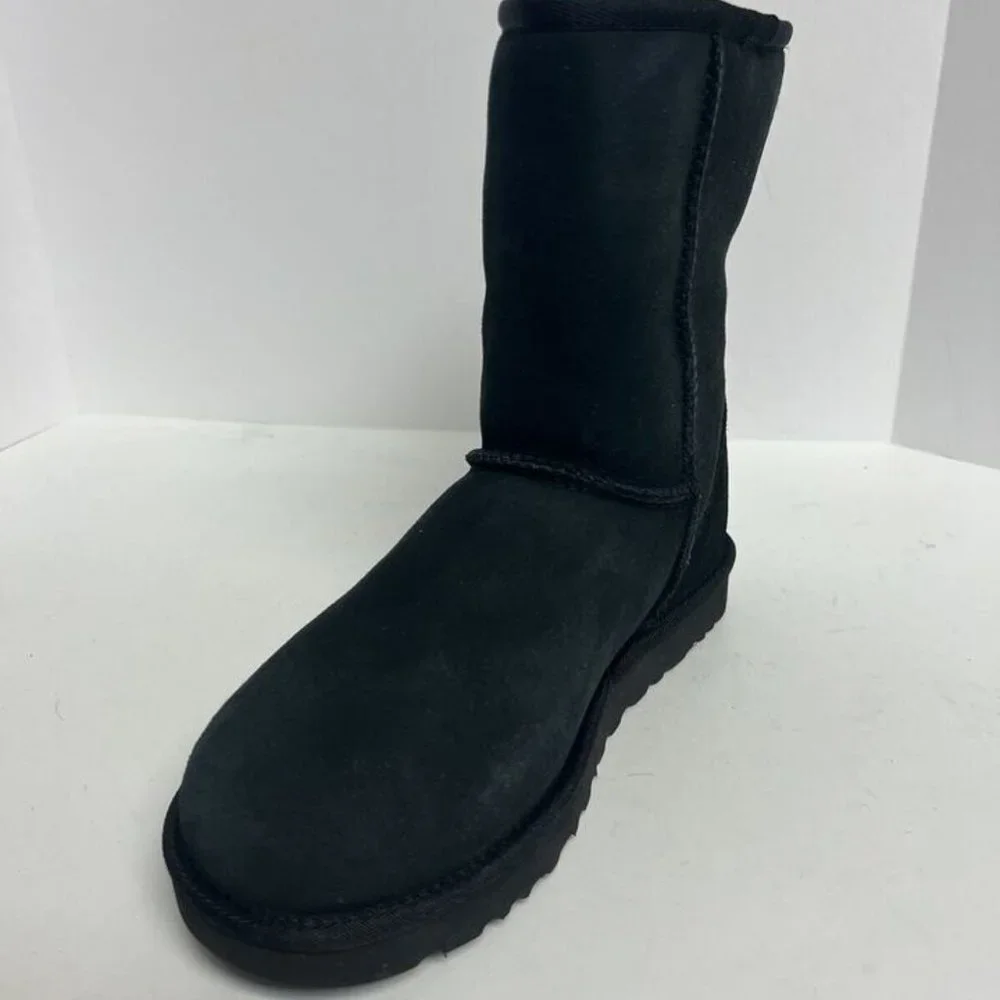 UGG Women's Classic Short II Boots Black, Size 7 M